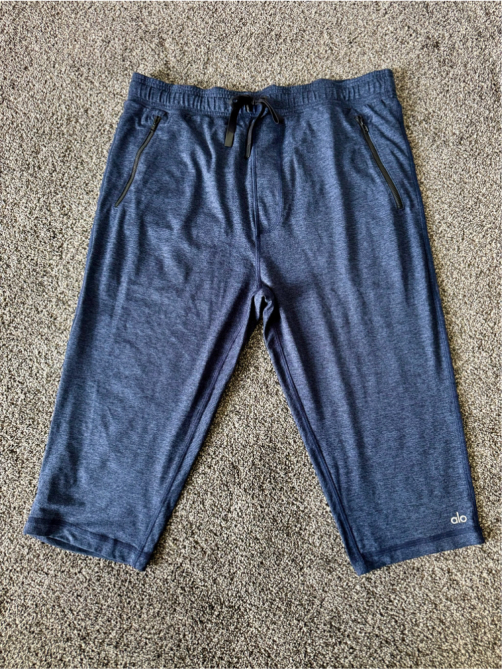 Men's Alo Yoga Balance Capri Athletic Pants in Rich Navy Marl Size XL